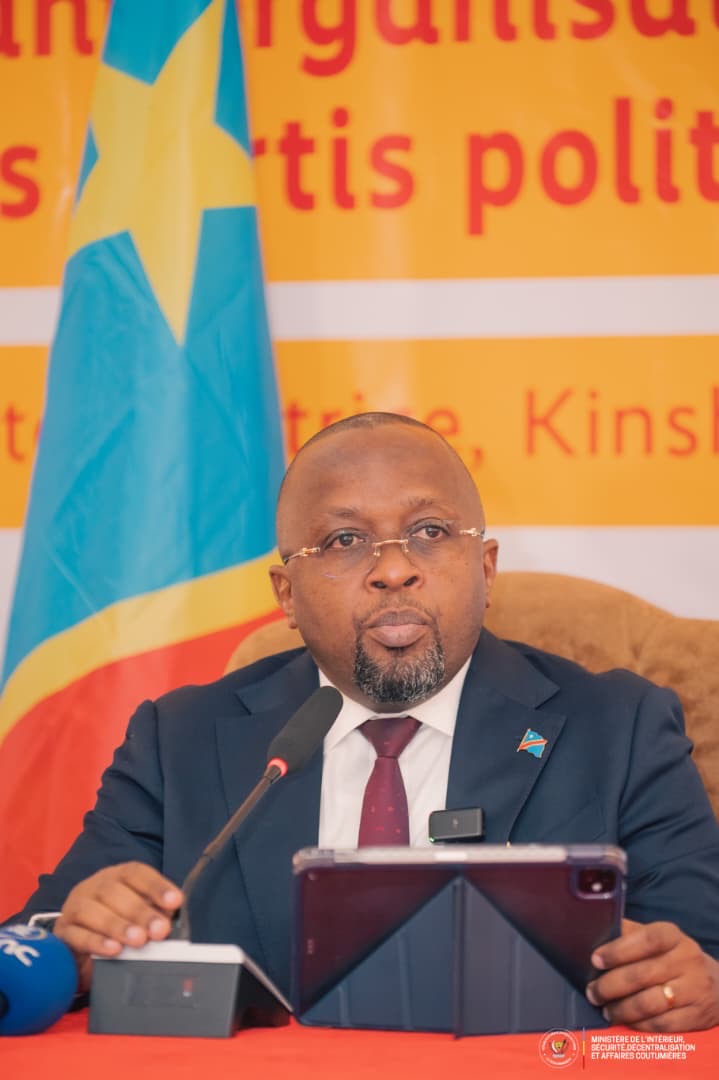 RDC : J. Shabani lance les travaux validation de la réforme sur les partis politiques